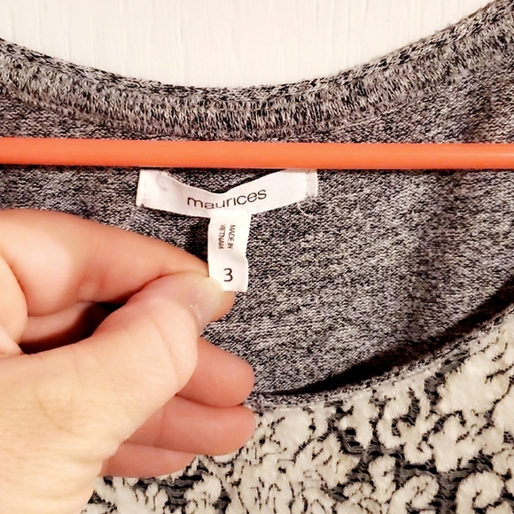 Maurice's top - Picture 2 of 4